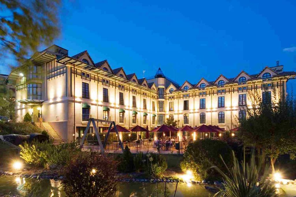 Building and gardens Villa de Laguardia hotel